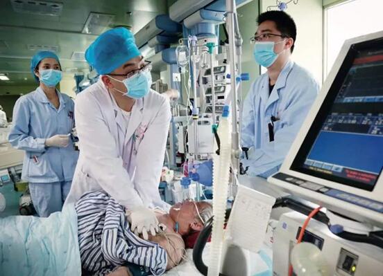 論ICU病房，對講機通信撐起救援“生命線”